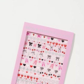 5 Bridal Nail Designs to Wear on Your Wedding Day